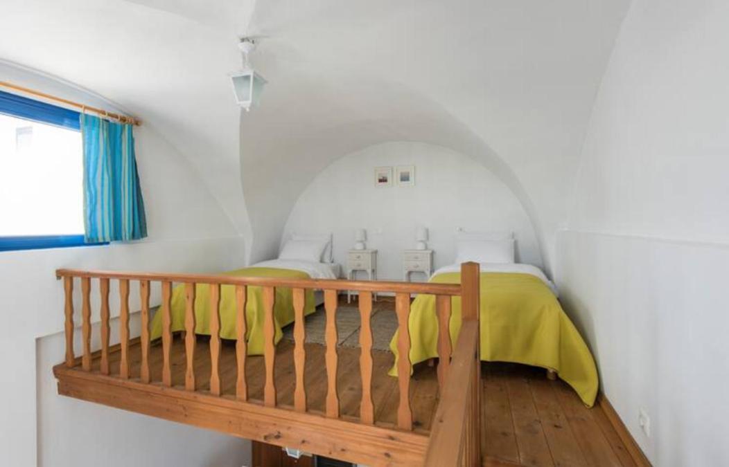 Santorini Traditional Suites Vóthon Exteriör bild